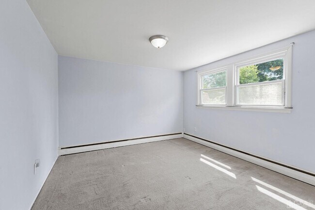 Foto del edificio - 716 Ellis Pkwy