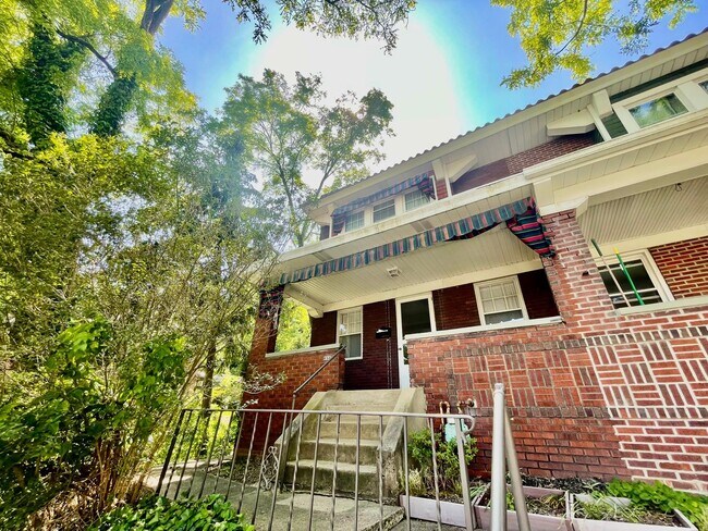 Foto del edificio - Charming Pittsburgh Retreat: 3-Bed Home wi...