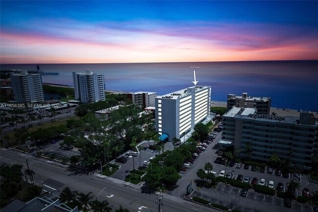 Foto del edificio - 1500 N Ocean Blvd