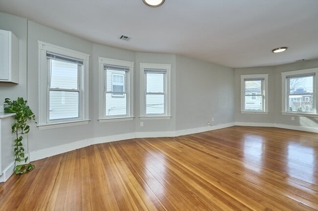 Building Photo - 22 Burget Ave