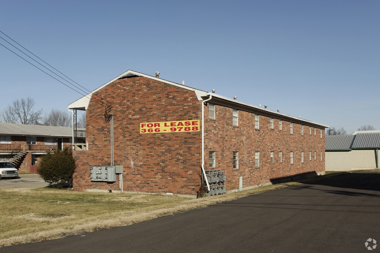 Foto del edificio - 4703 Oak Park Dr