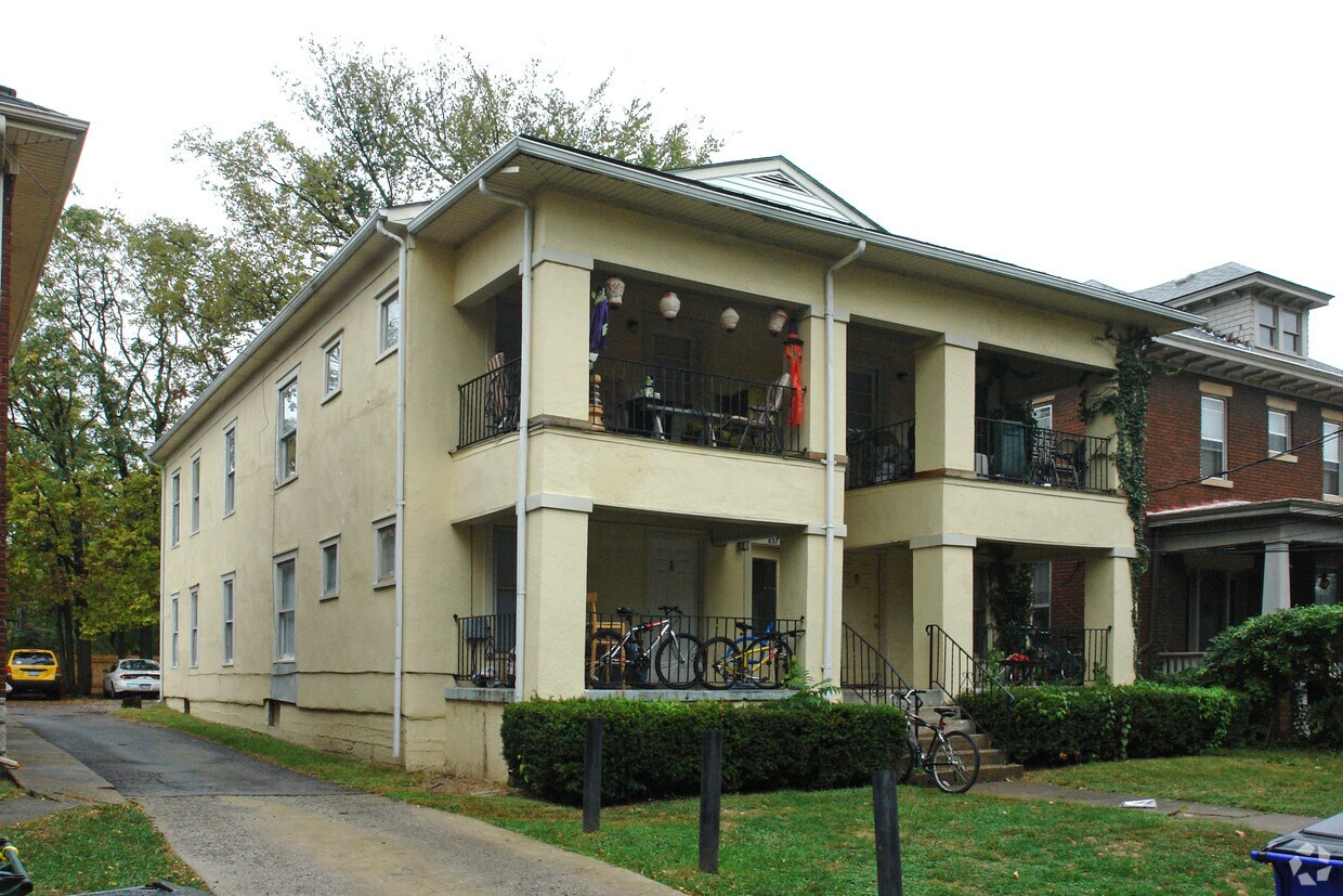 Primary Photo - 657 Maxwelton Ct