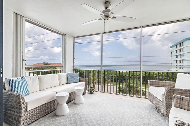Building Photo - 911 Ocean Dr