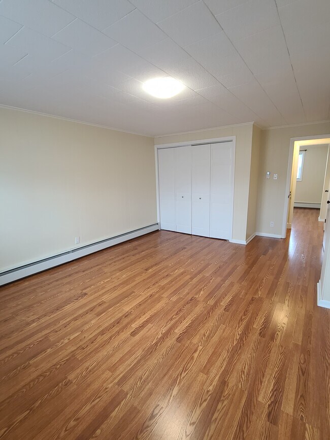 Dormitorio 1 - 66 Hillside St
