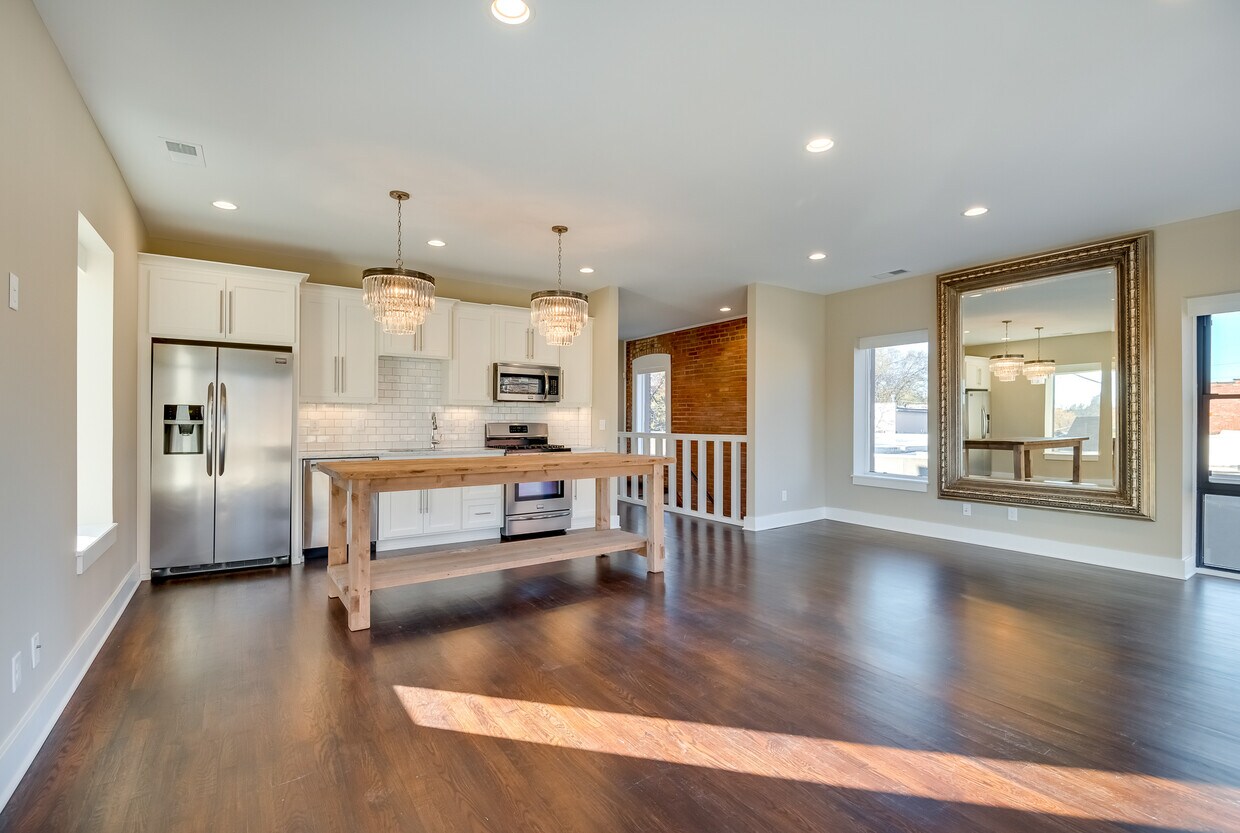 Foto principal - 1701 Westport Rd