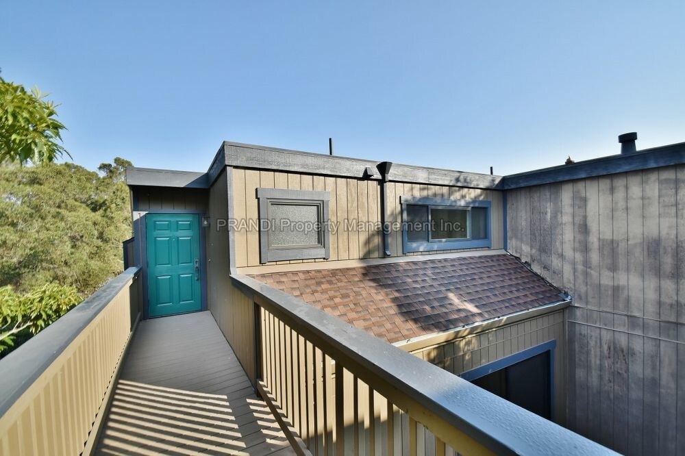 30 Arana Cir, Sausalito, CA 94965 Townhome Rentals in Sausalito CA