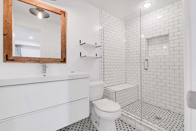 Foto del edificio - 1106 5th St NW
