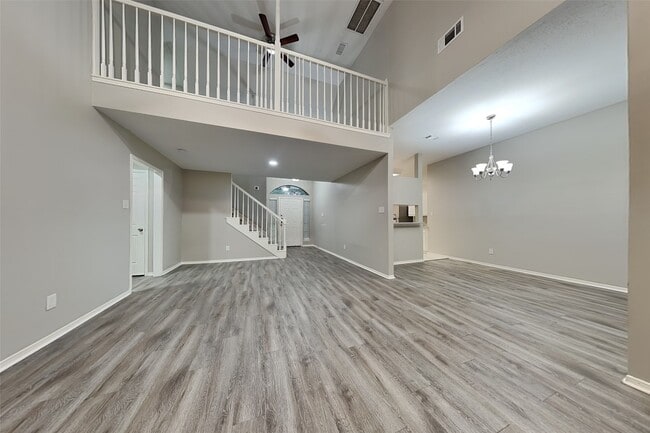 Building Photo - 9903 Jockey Club Dr