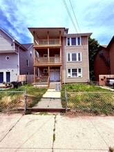 Building Photo - 392 Carrington Ave