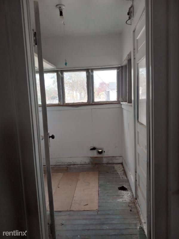 Building Photo - 2 br, 1 bath House - 804 W Pine Ave A Unit A