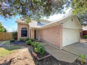Building Photo - 1400 Thibodeaux Dr