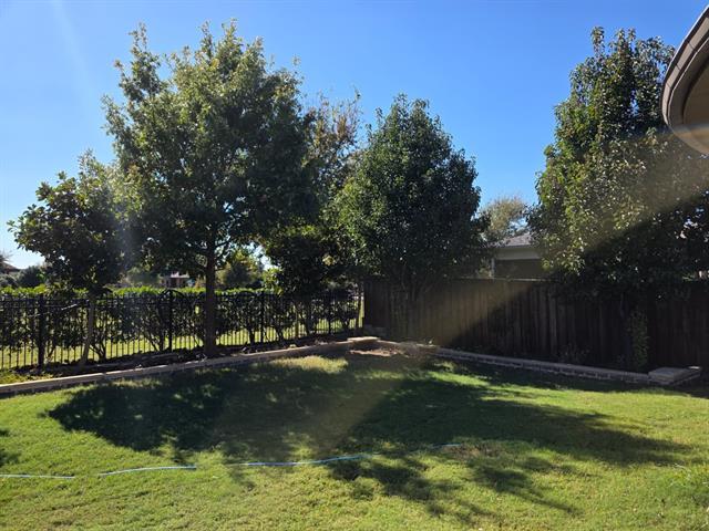 Foto del edificio - 1323 Roundup Rd