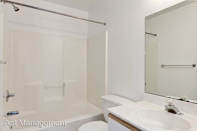 Building Photo - 544 Chester Pike