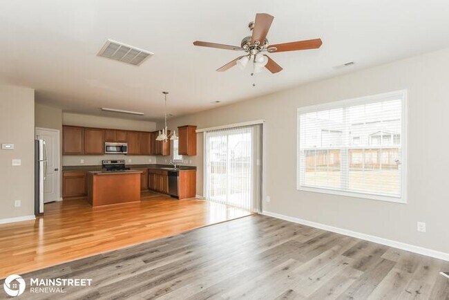 Foto del edificio - 241 Haywood Ln, Clayton, NC 27527