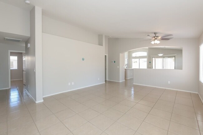 Foto del edificio - 2230 S 63rd Dr