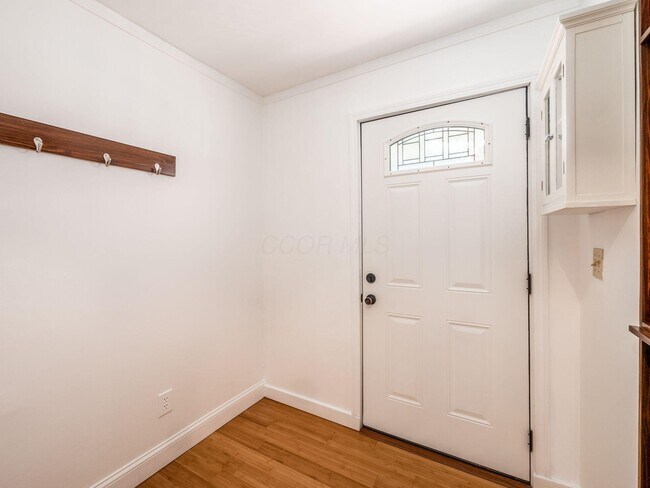 Foto del edificio - 574 Seymour Ave