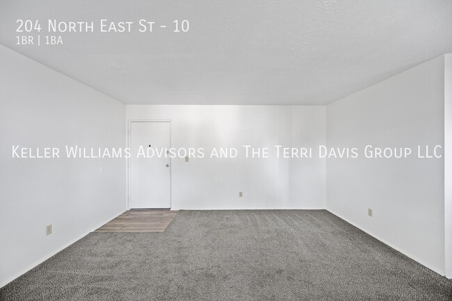 Building Photo - 204 N East St