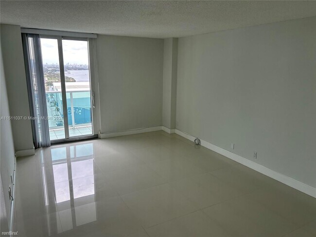 Foto del edificio - 2 br, 2 bath Condo - 100 Bayview Dr Apt 2122