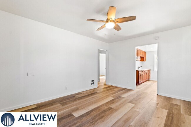 Foto del edificio - 452 S Shaffer St