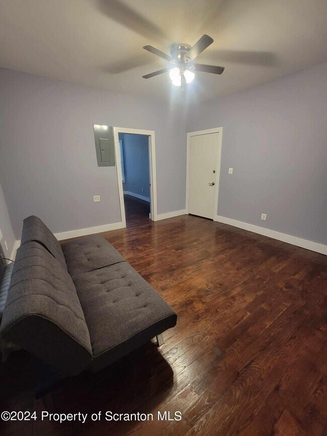 222 Harrison Ave, Scranton, PA 18510 Room for Rent in Scranton, PA