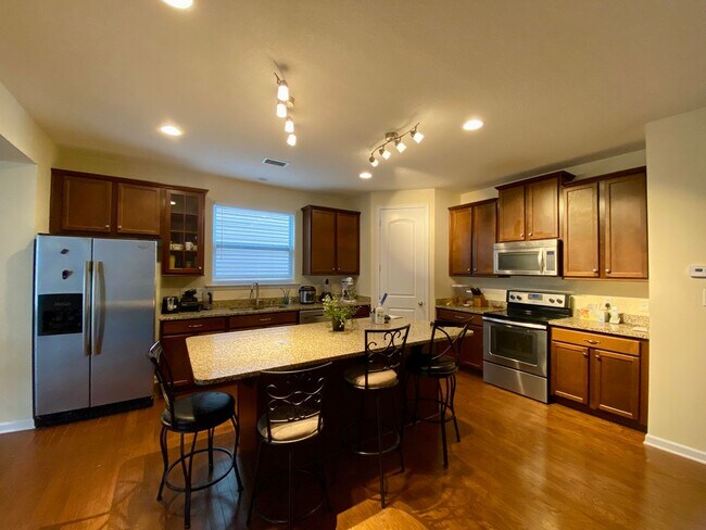 Building Photo - Outstanding Two Story Home - Two Car Garage