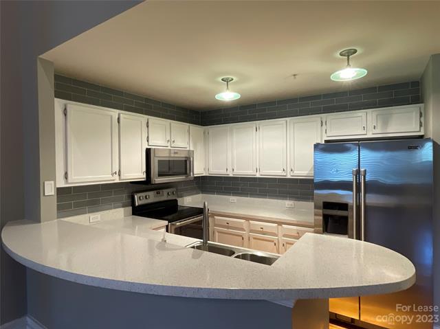Foto del edificio - 404 N Laurel Ave