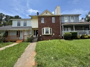 Building Photo - 8170 Canyon Forge Dr