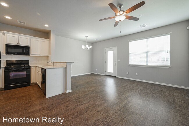Building Photo - 3 br, 2.5 bath House - 790 SW 13th Street