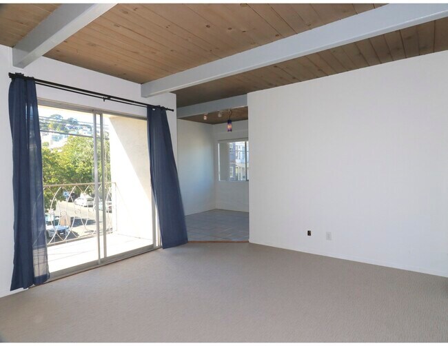Foto del edificio - 3449 22nd St
