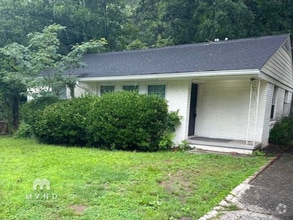 Building Photo - 1250 Lloyd Dr