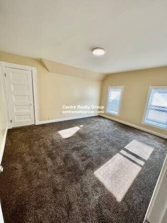 Building Photo - 68 Fowler St
