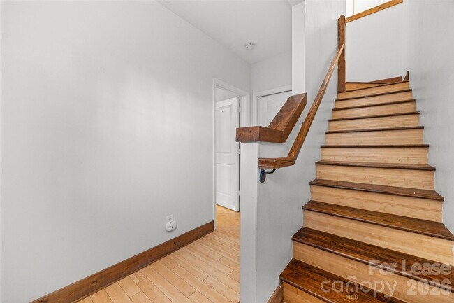 Foto del edificio - 1733 Matheson Ave