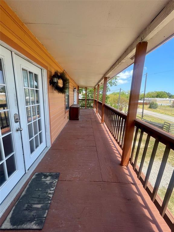 Building Photo - 822 6th St