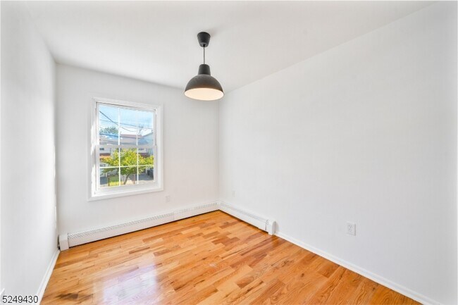 Foto del edificio - 326 Bond St