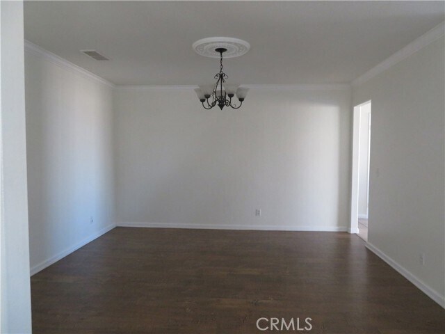 Building Photo - 873 Bridgewood St