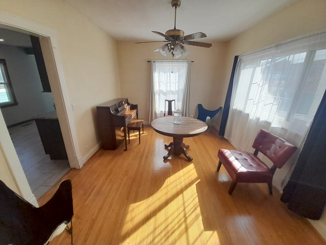 Foto del edificio - 1118 N Elmwood Ave