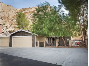 Building Photo - 14757 Calla Lily Ct