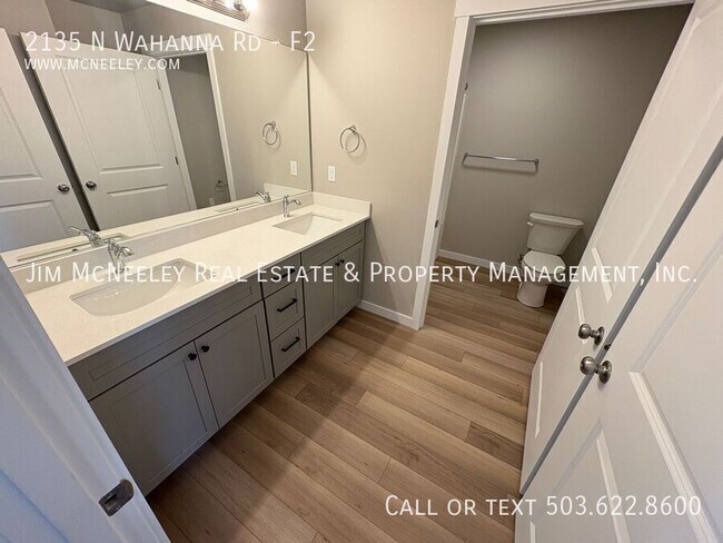 Building Photo - 2135 N Wahanna Rd