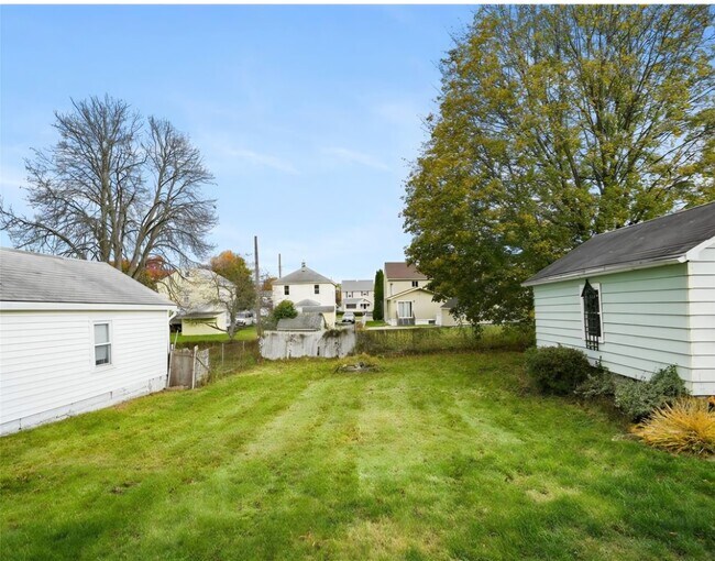 Foto del edificio - 119 Lincoln Ave