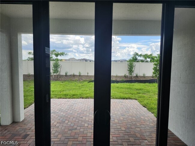 Building Photo - 5124 Nevola Ave