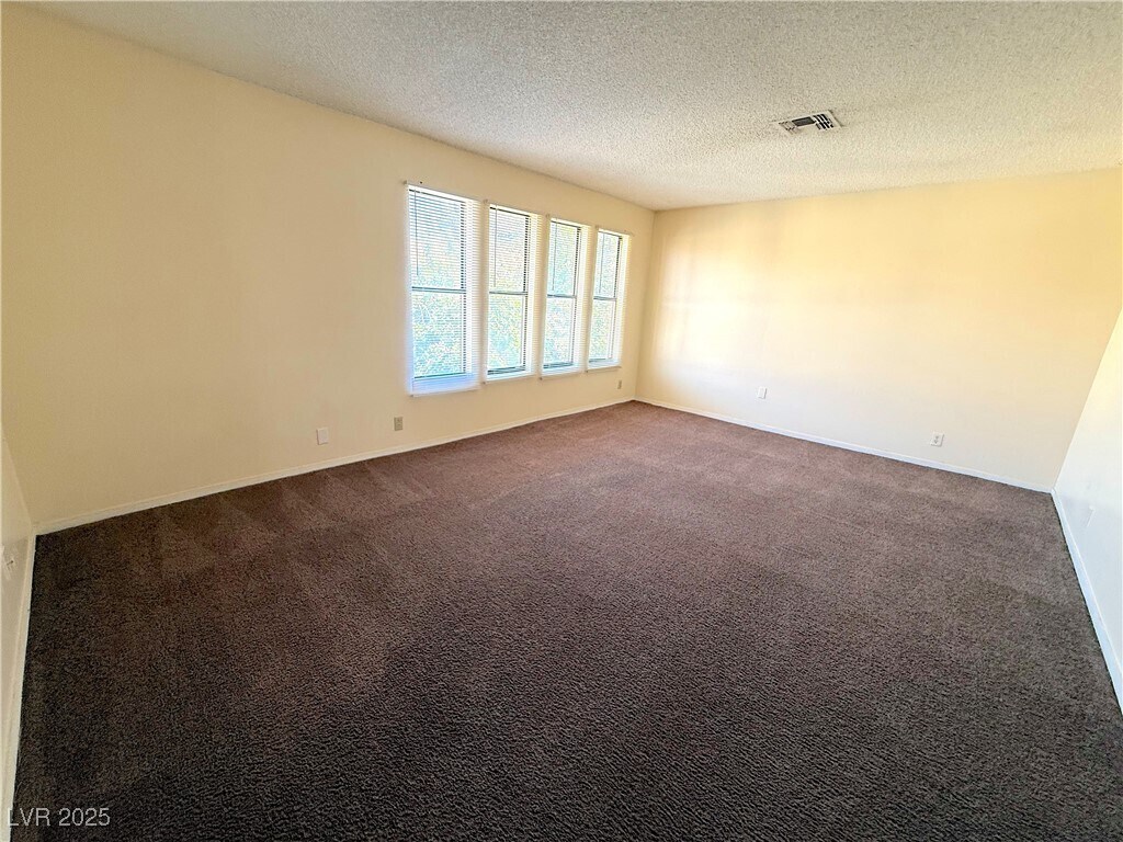 Foto principal - 2080 Karen Ave