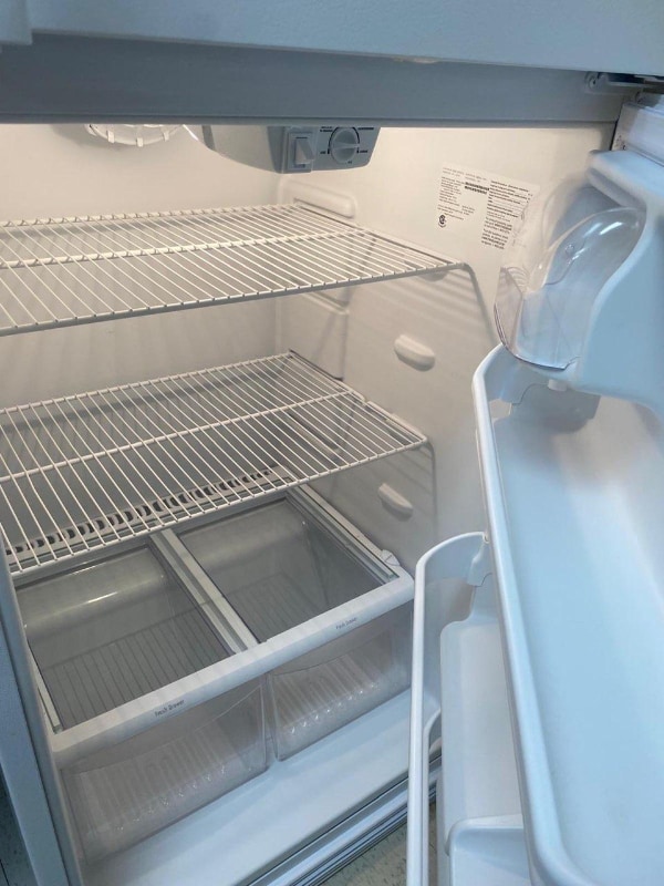 Foto del edificio - 120 Louise St