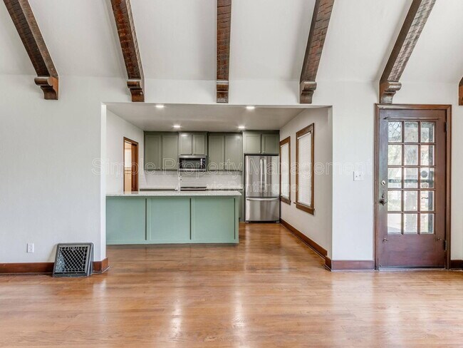Foto del edificio - 2527 NW 16th St