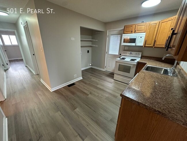 Foto del edificio - 501 E Pearl St