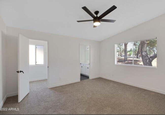 Foto del edificio - 5135 E Evergreen St