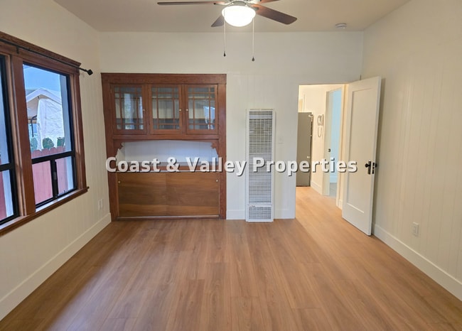 Foto del edificio - Charming 2-Bedroom Home in Gonzales