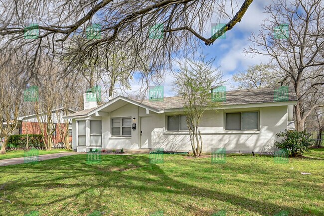 Foto del edificio - 2619 North Pkwy