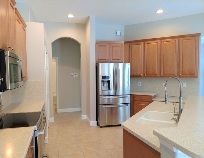 Building Photo - Annual Rental: Luxurious 4 Bedroom 3 bath POOL home in Woodlands of Rivendell! Just Blocks form P...