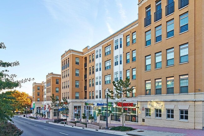 Northgate apartment building with ground floor shops - Northgate at Falls Church