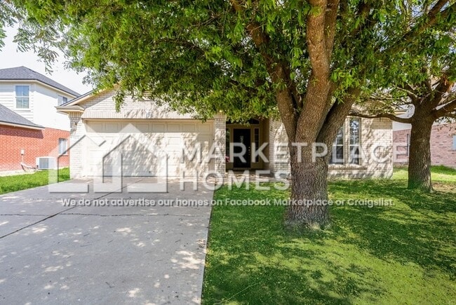 Building Photo - 5101 Golden Gate Dr